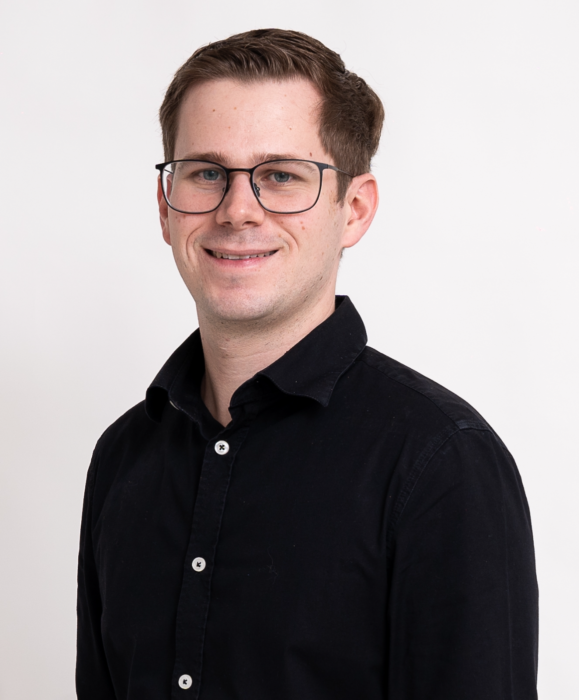 Portrait von Dennis Messer im Editorial-Stil
